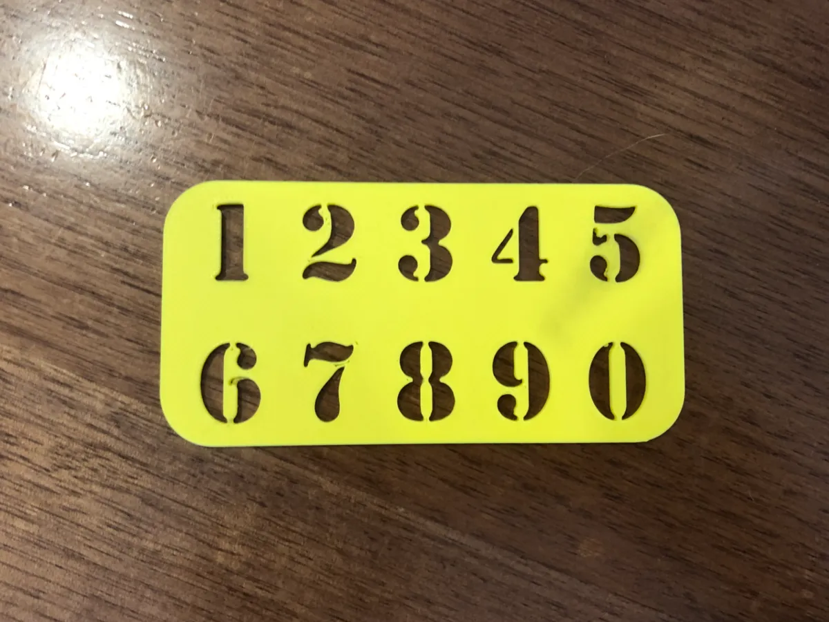 Set de pochoirs chiffres (0-9)