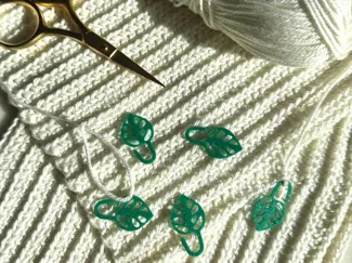 Monstera Stitch Marker