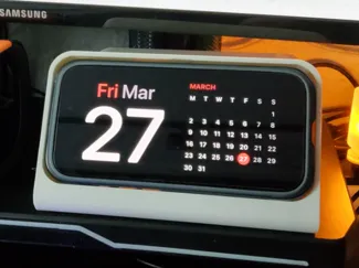 iPhone 17 Pro Dock with Torras Ostand Q3 Air Case