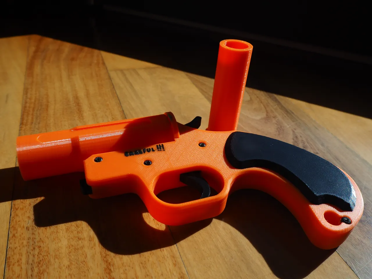 Flare gun - working toy view 3
