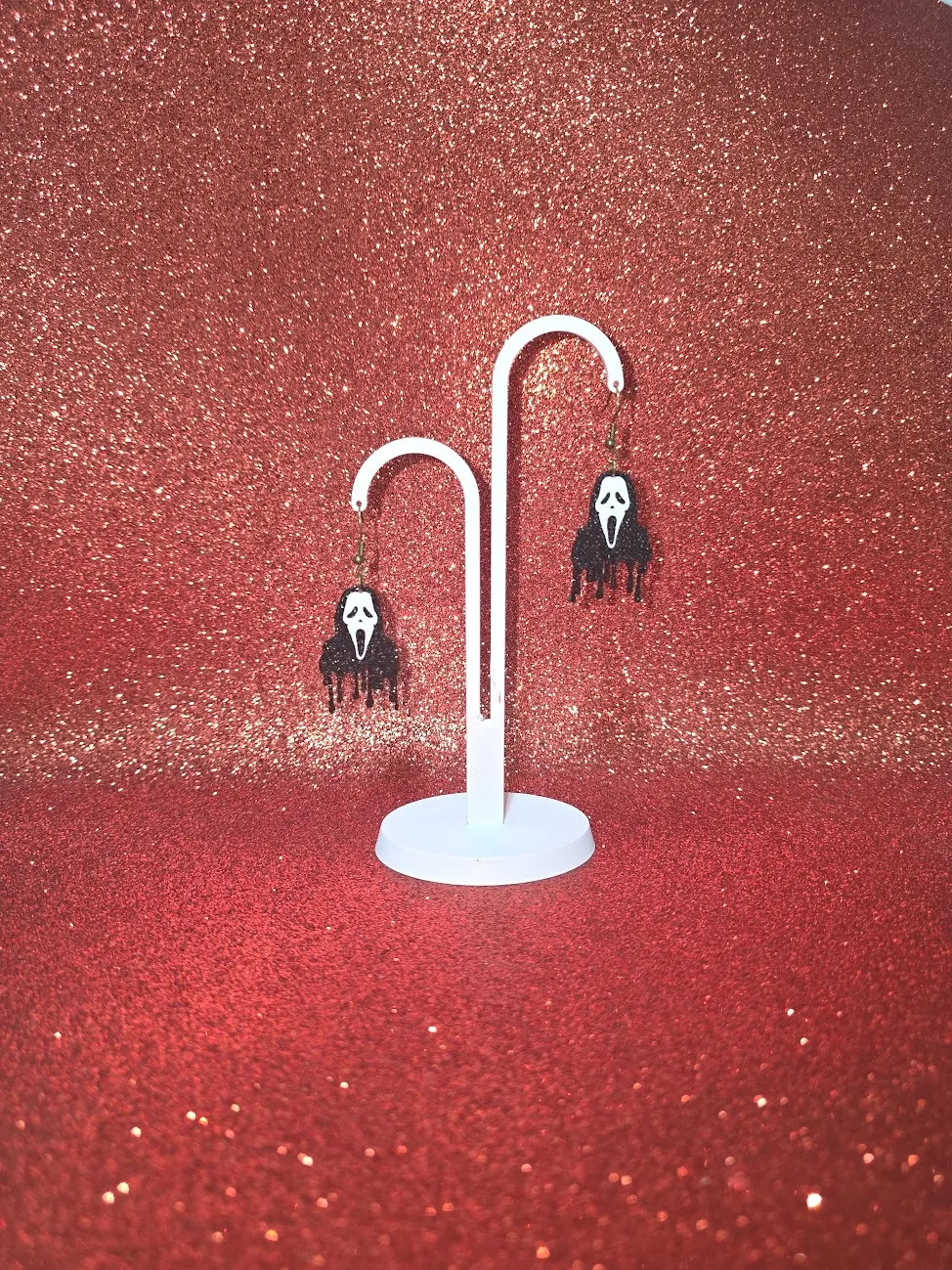 Scream earrings view 3