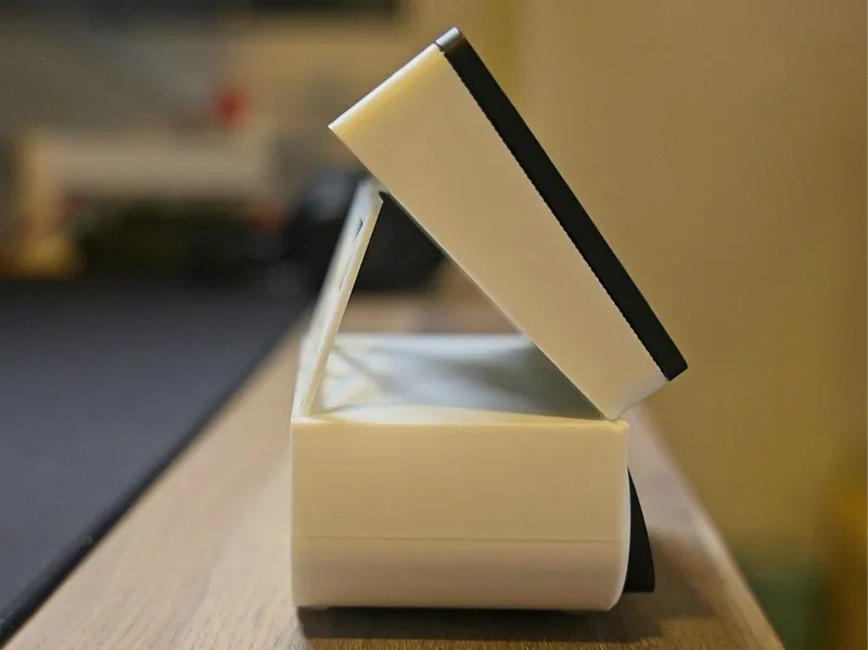 arctics nova pro wireless shelf + streamdeck stand