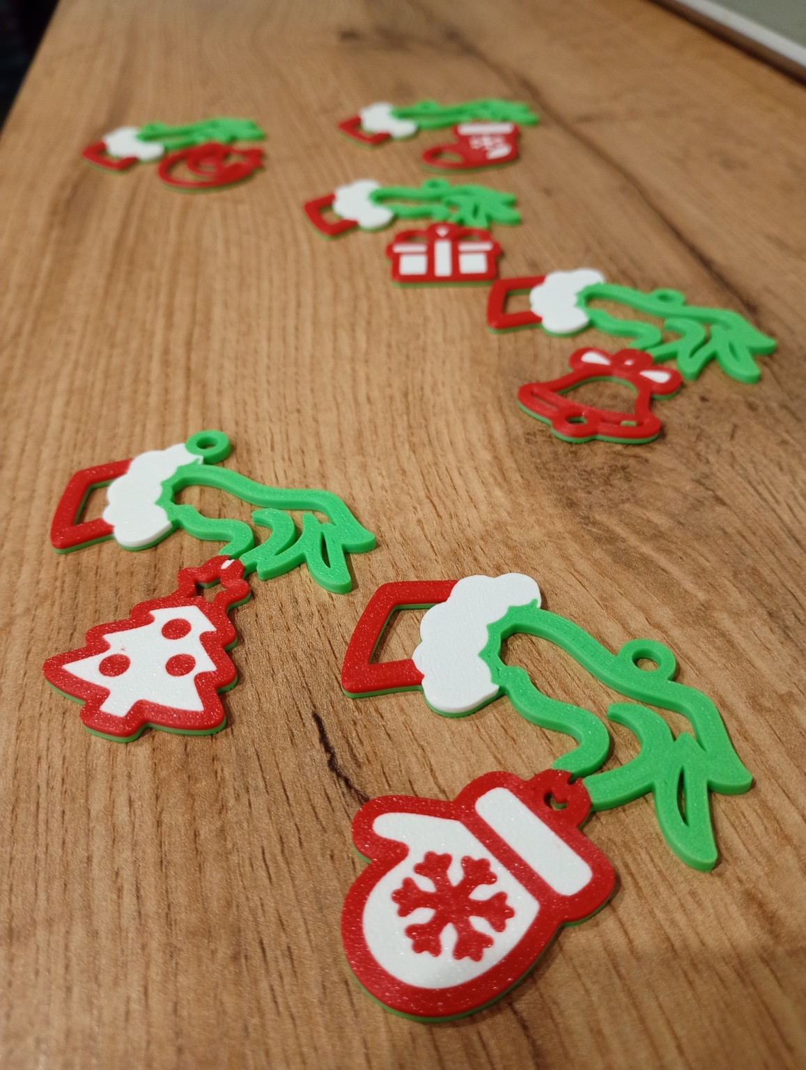 Grinch Hand Christmas Ornaments – Version 2 - 1