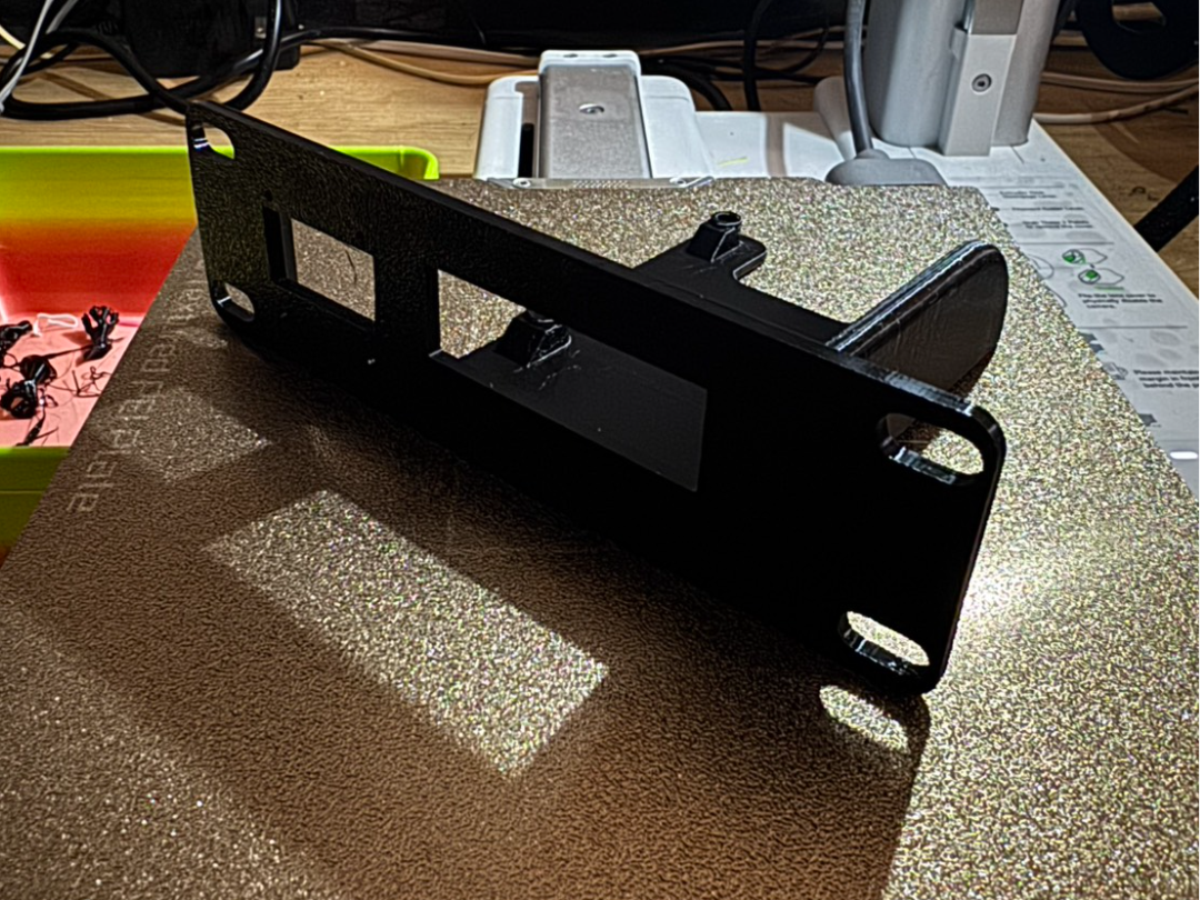6" Rack-Mount Raspberry Pi B Series + 128*64 OLED