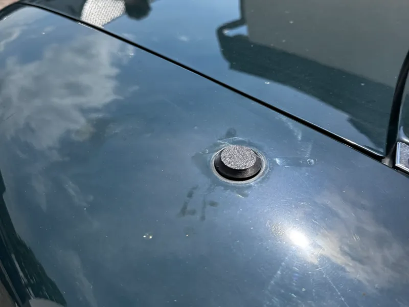 Mazda MX-5 car antenna delay