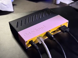 OneCloud 玩客云 打印外壳,内置HDMI采集卡,可作KVM