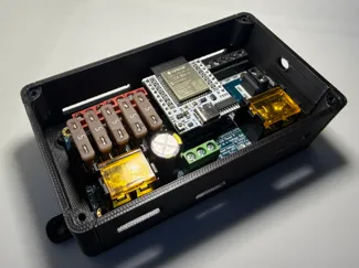 QuinLed Dig_Quad v3 case with screw tabs