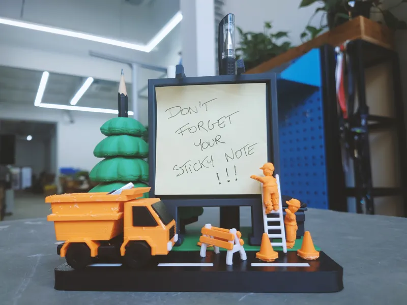 Billboard Crew – Sticky Note Desk Diorama