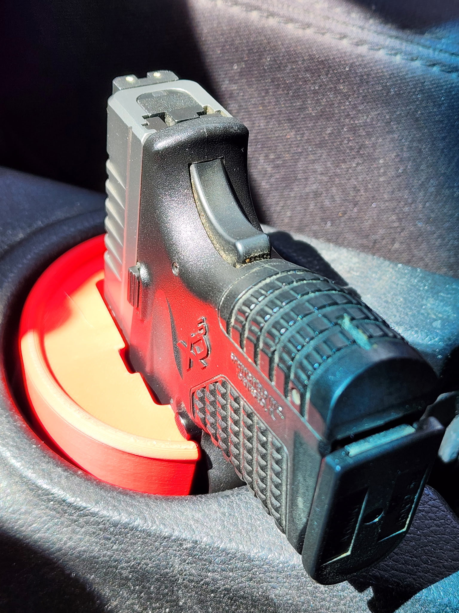 Miniatura 2 do modelo 3D Cup Holder Gun Holster