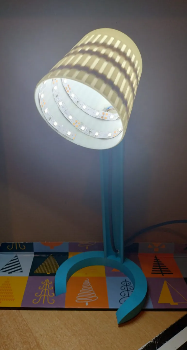 Lampada da tavolo a led