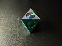 Sphère tournante dans un octaèdre — photo 8