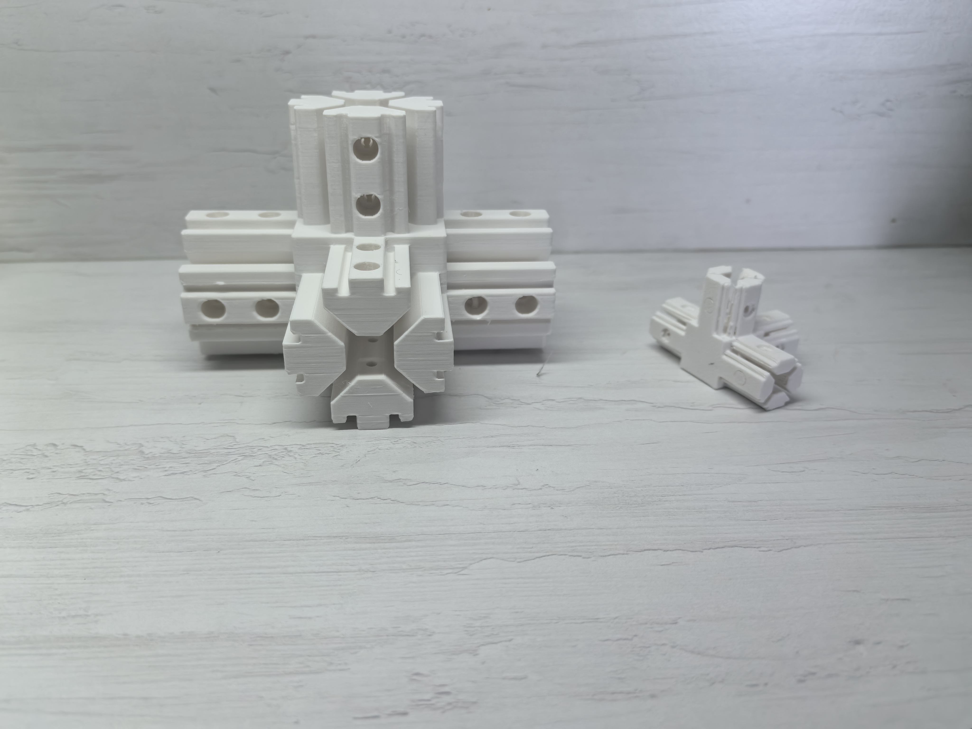 Miniatura 4 do modelo 3D 铝型材-四通