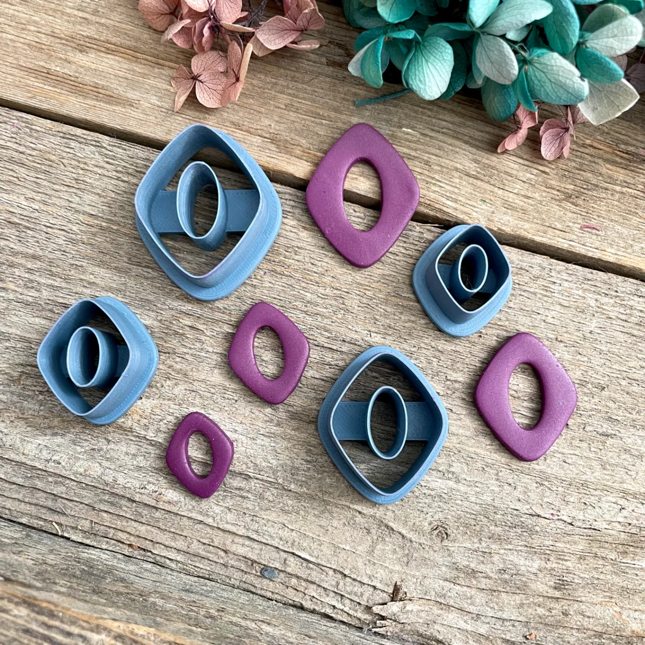 Chainmail Earring Cutters view 4