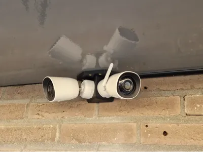 LSC Outdoor dual camer mount for top mounting