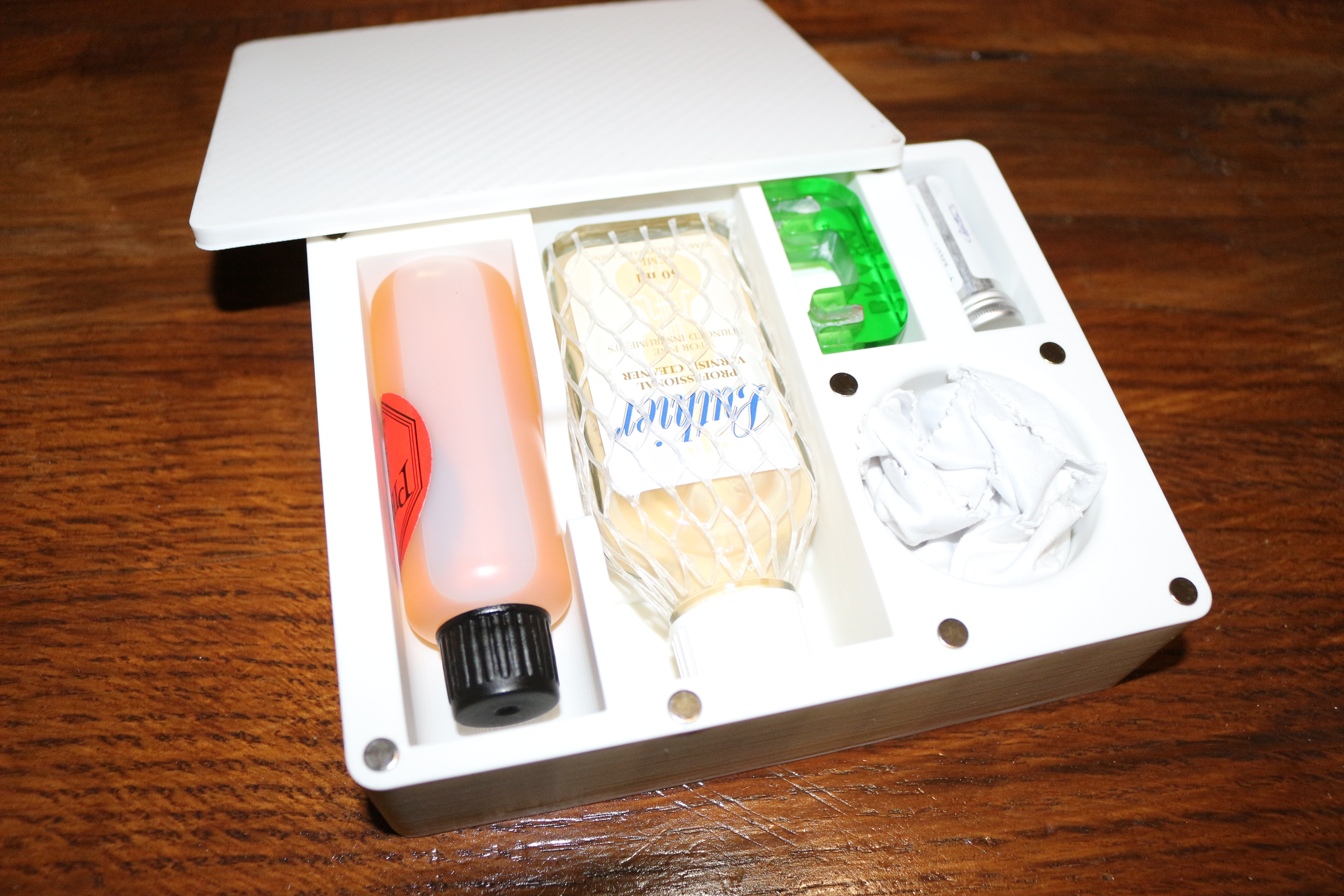 Miniatura 2 do modelo 3D Organizer for strings instruments