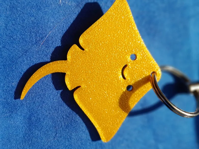 Simple Manta Ray Keychain