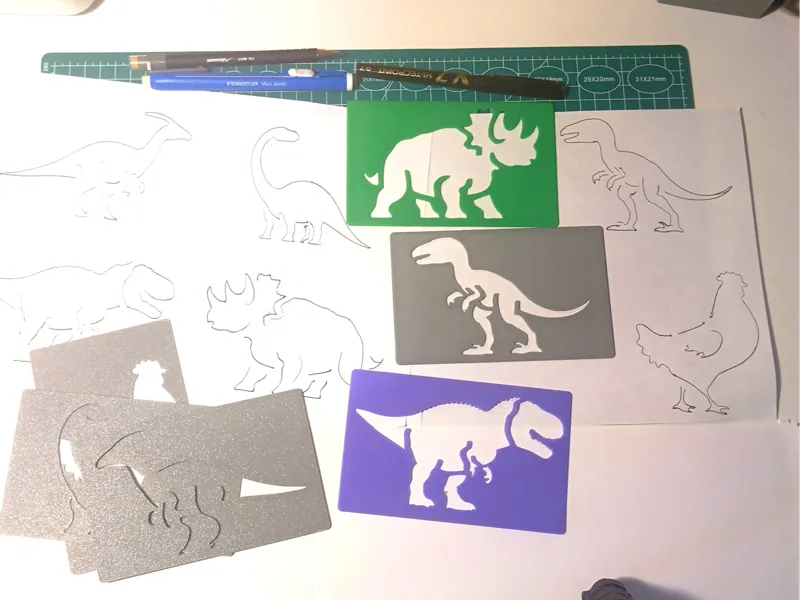Dino Stencil Cards XL