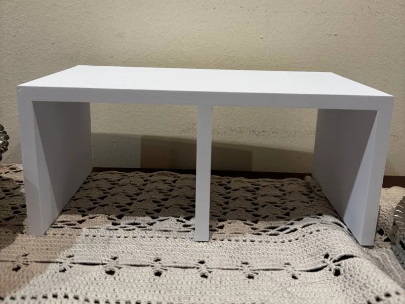 Minimal Desk Stand  No Supports