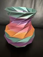Vase galbé tourné — photo 3