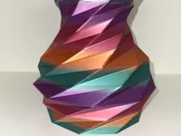 Vase galbé tourné — photo 1
