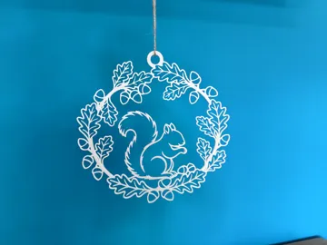 Dije o accesorio de collar: Autumn wreath with squirrel — vista de referencia 4