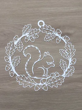 Dije o accesorio de collar: Autumn wreath with squirrel — vista de referencia 5