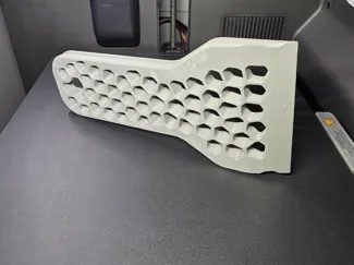 Large Scraper - Voronoi pattern