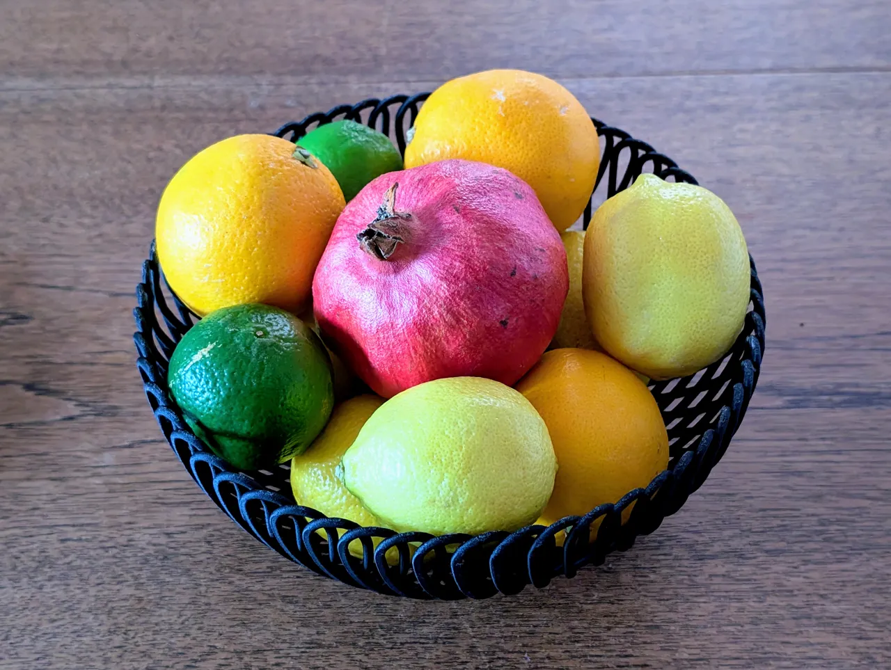 Spiral Fruit Bowl Collection view 4