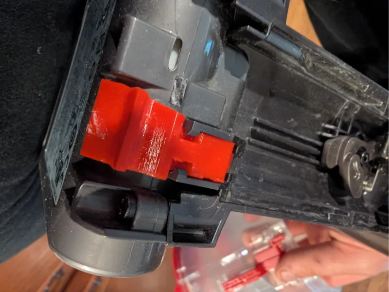 Cordless Dyson Vaccum - Canister Lock Part