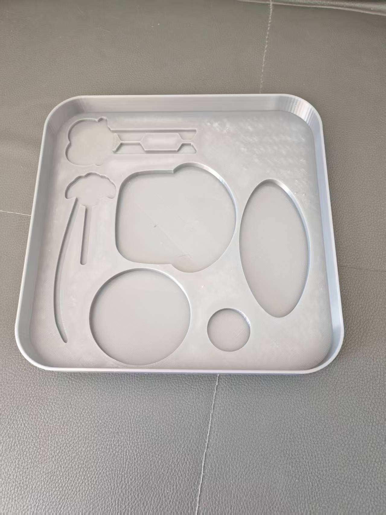 Miniatura 4 do modelo 3D 一盘面包系列拼豆工具