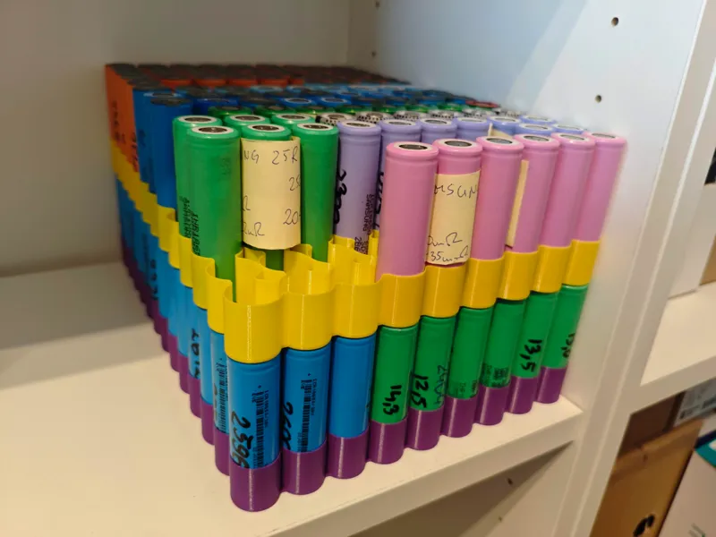 Li ion 18650 13x9 storage holder (spiral mode)