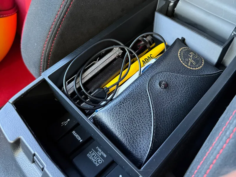 Honda Civic FK2 - Mittelkonsole Einsatz