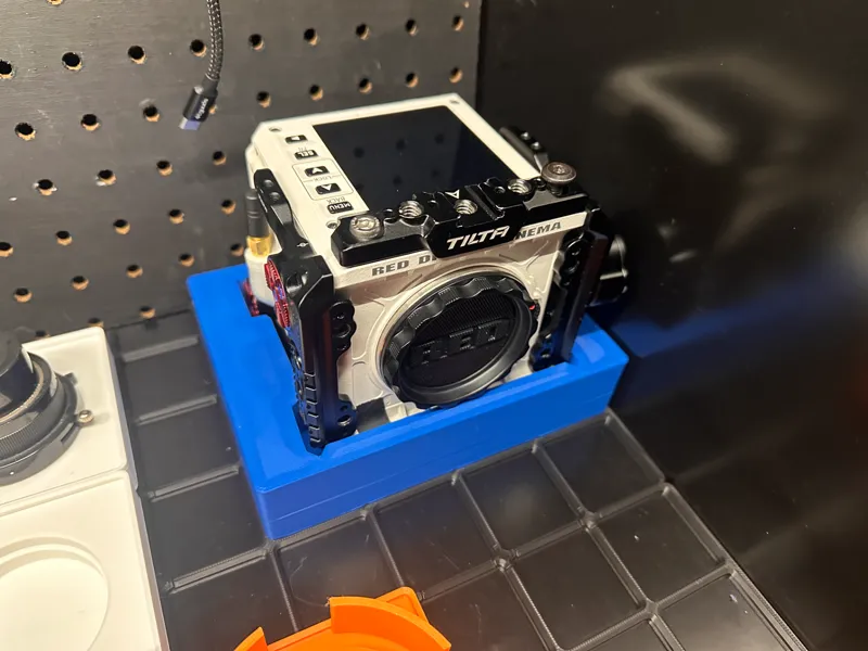 Red Komodo 6K Gridfinity Cutout (with Tilta Cage)
