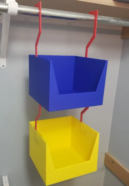 Chainable Hanging Closet Boxes