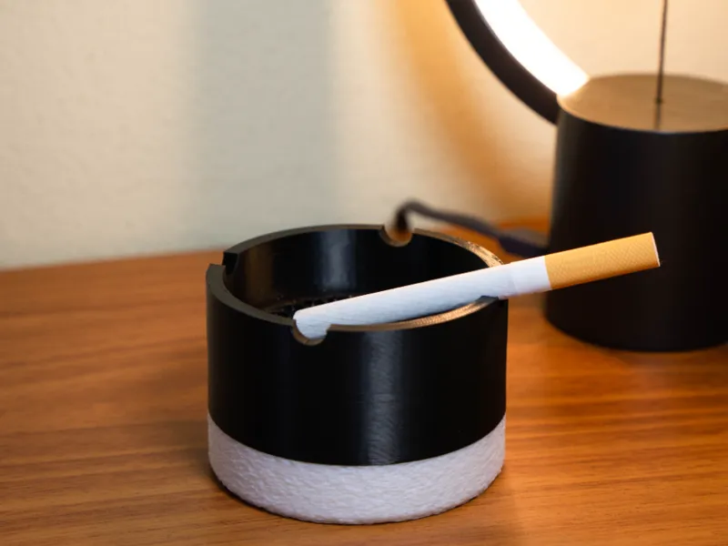 Elegant Minimal Screwable Ashtray