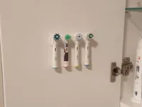 Support mural pour têtes de brosse à dents Oral-B — photo 2
