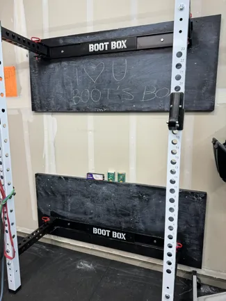 boot box plate