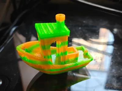 Dual-Color Boat