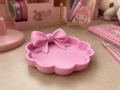 Pretty Bow Scalloped Trinket Dish