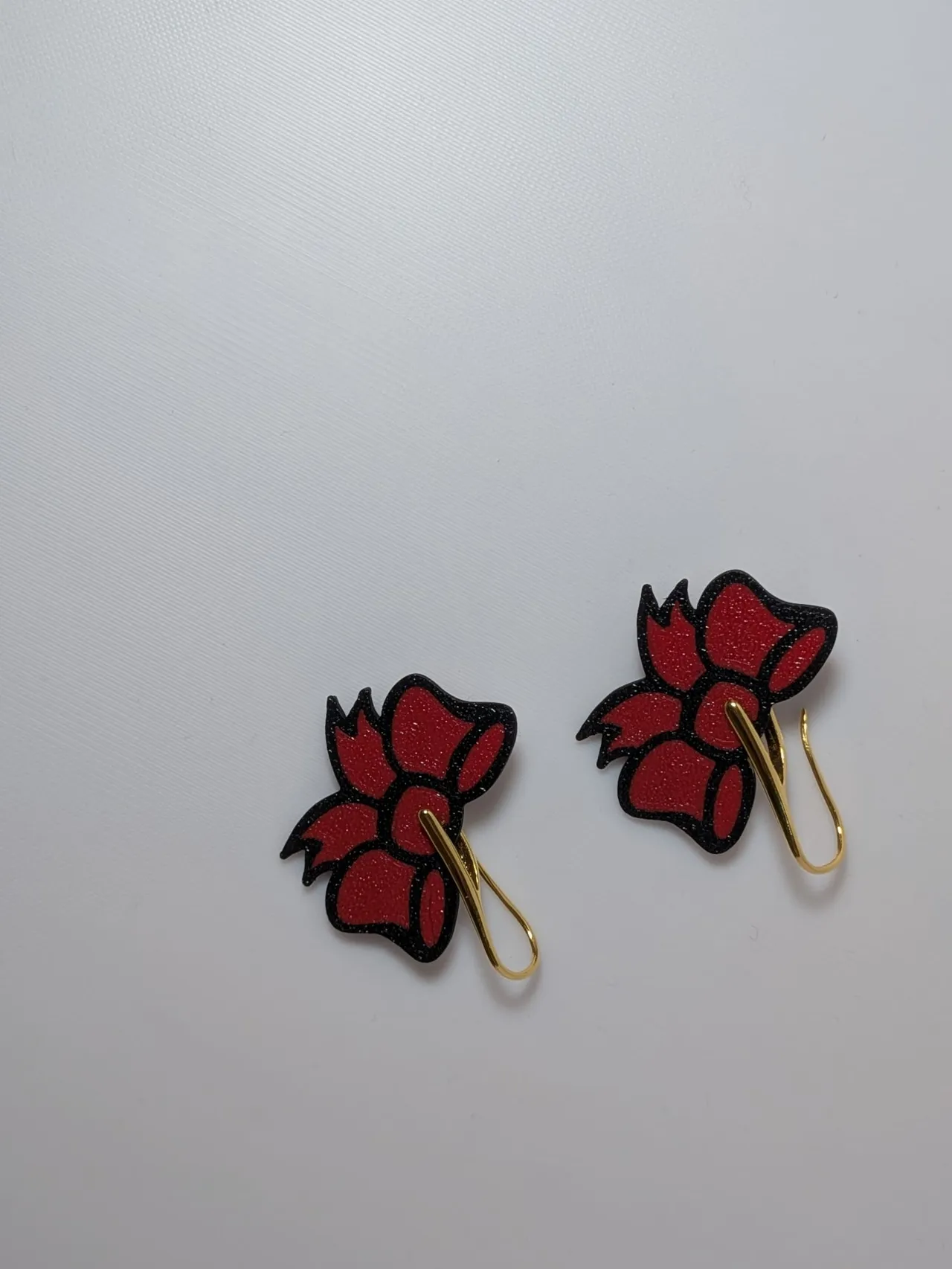 Bow earrings view 2