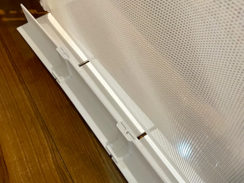 Pet Wall: Anti-Crawling Barrier