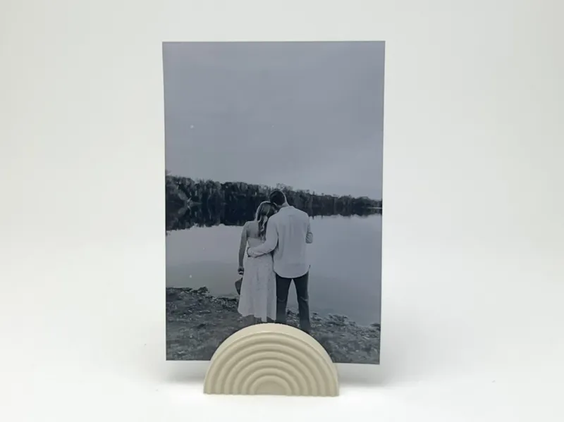 Picture Stand - Extruded Arches