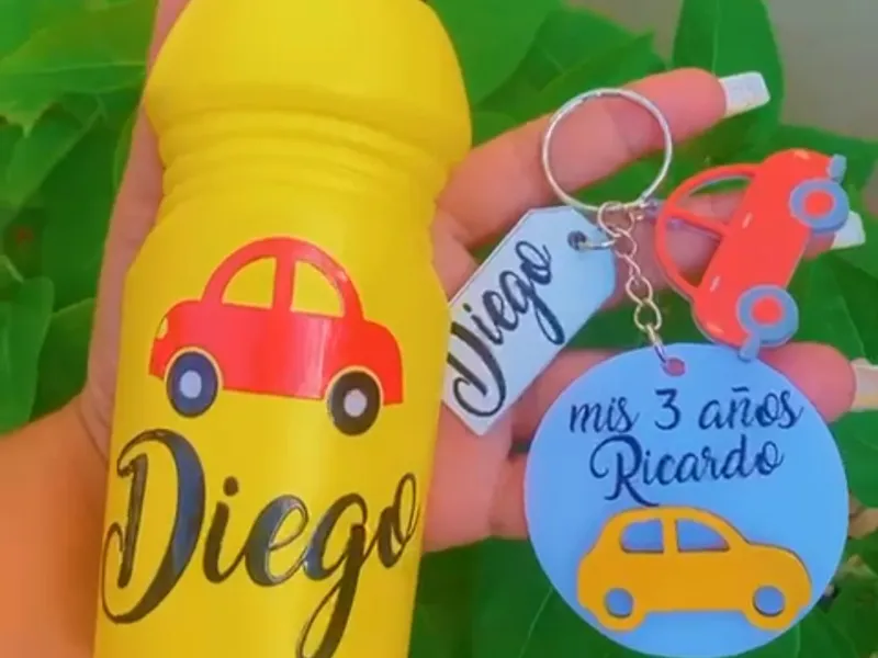 Custom Car Keychain - Multi-Color Party Favor 
