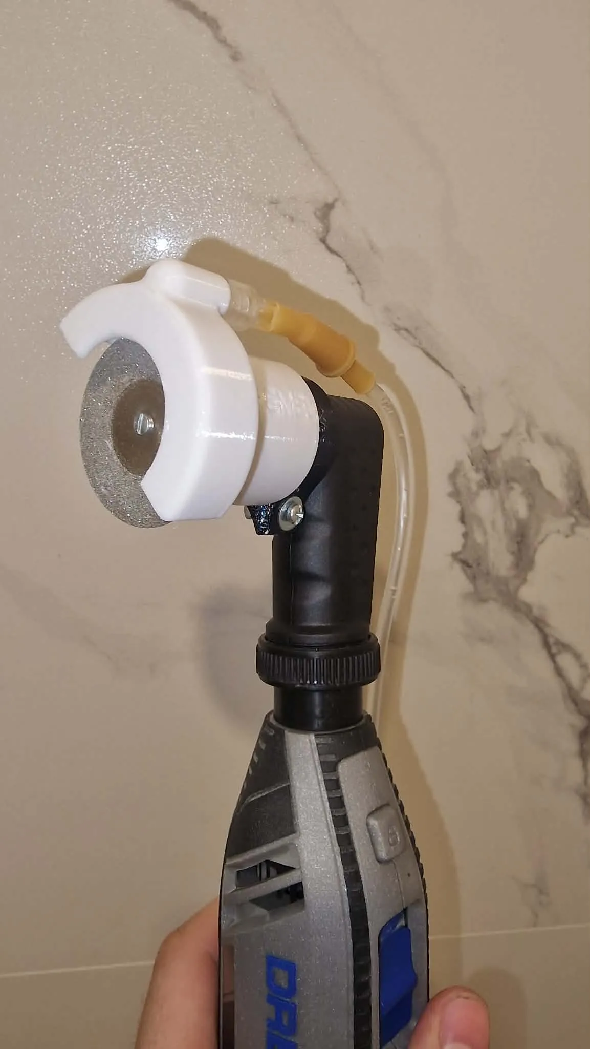 Dremel Wet Cutting Guard - Dust Free System view 2