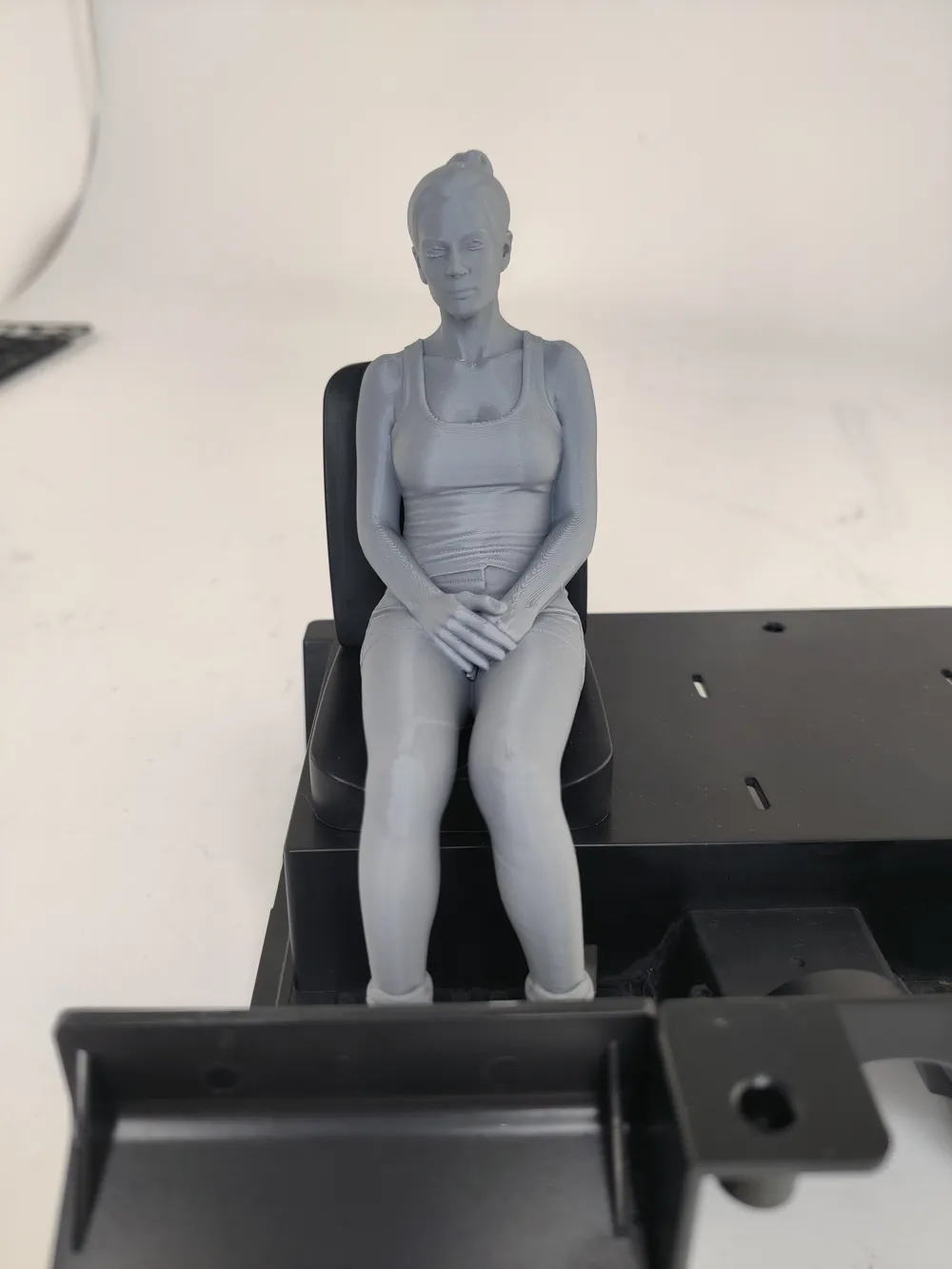 Woman sitting for rc scaler or crawler 1:10 - Free 3D Print Model ...