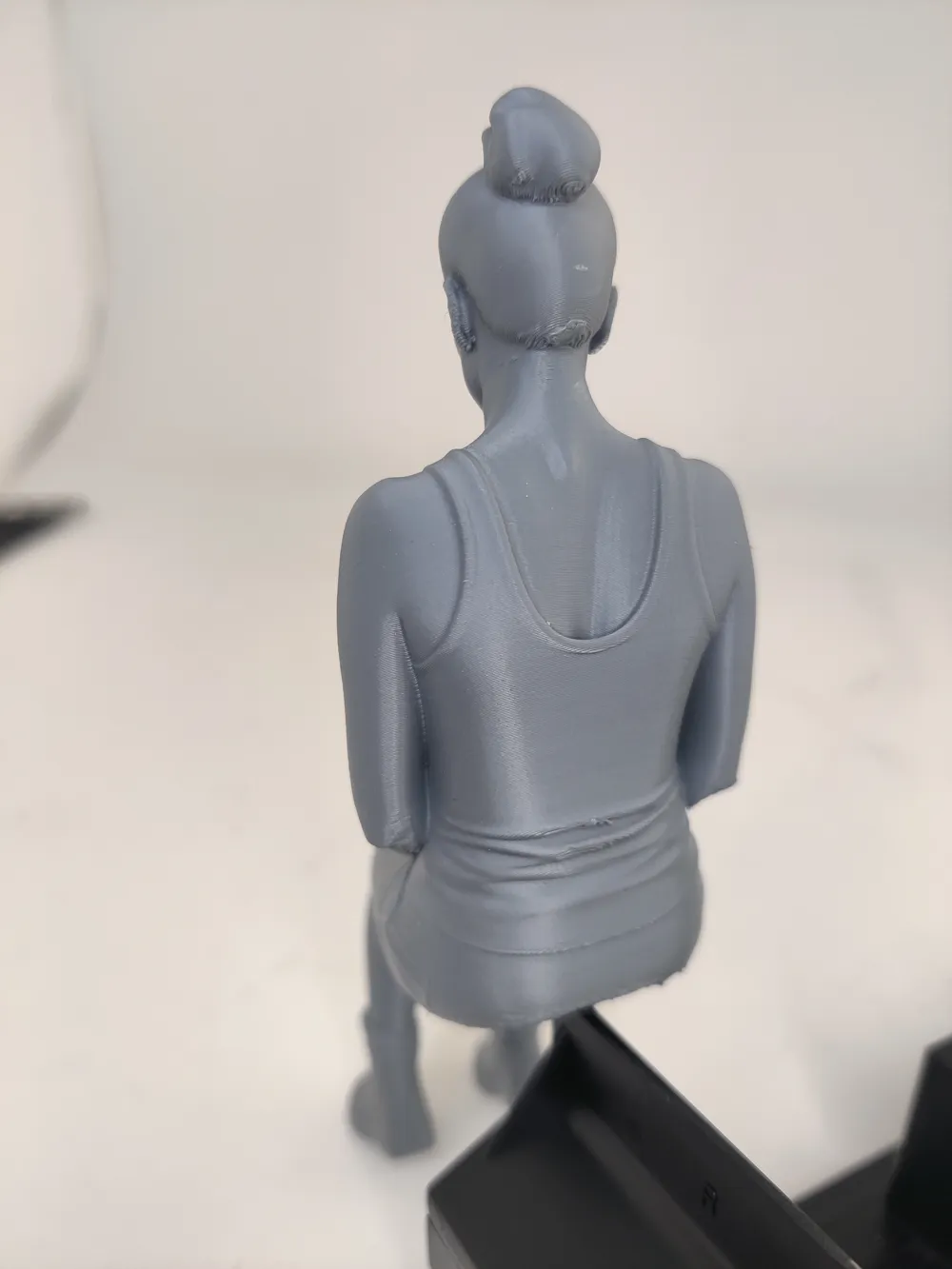 Woman sitting for rc scaler or crawler 1:10 - Free 3D Print Model ...