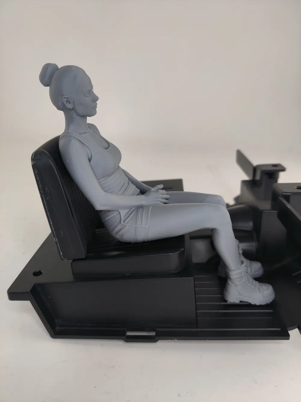 Woman sitting for rc scaler or crawler 1:10 - Free 3D Print Model ...