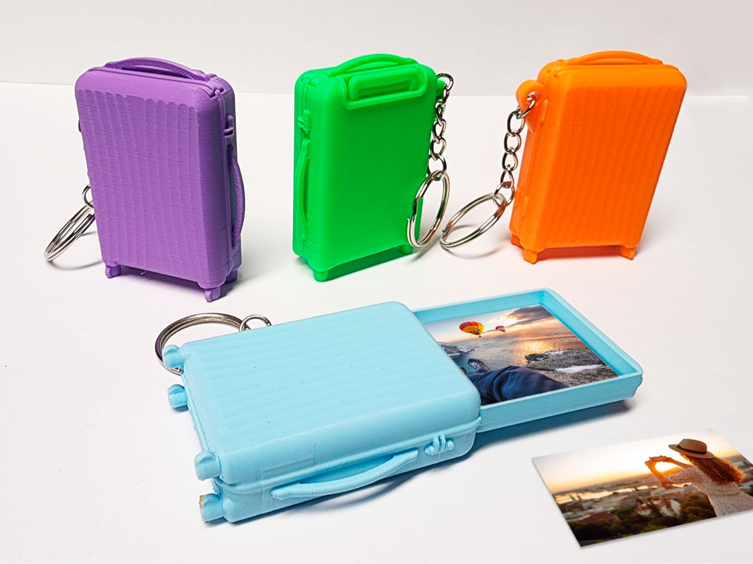Travel Trolley Keychain with Photo Frame Slider
