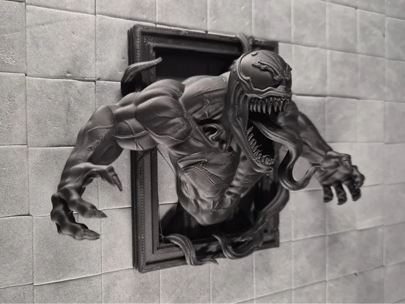 Out of the Frame – Venom Breach