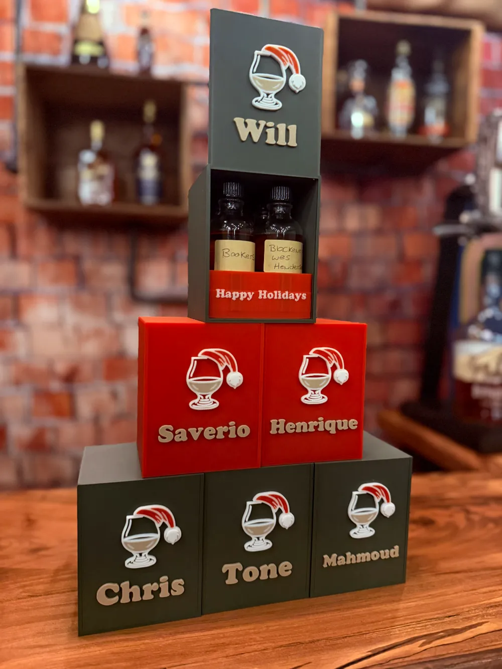 Sampling Gift Boxes Whisky Sampling Gift Box with Custom Name & Design - Free 3D Print ...